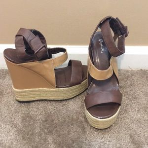 Platform sandals